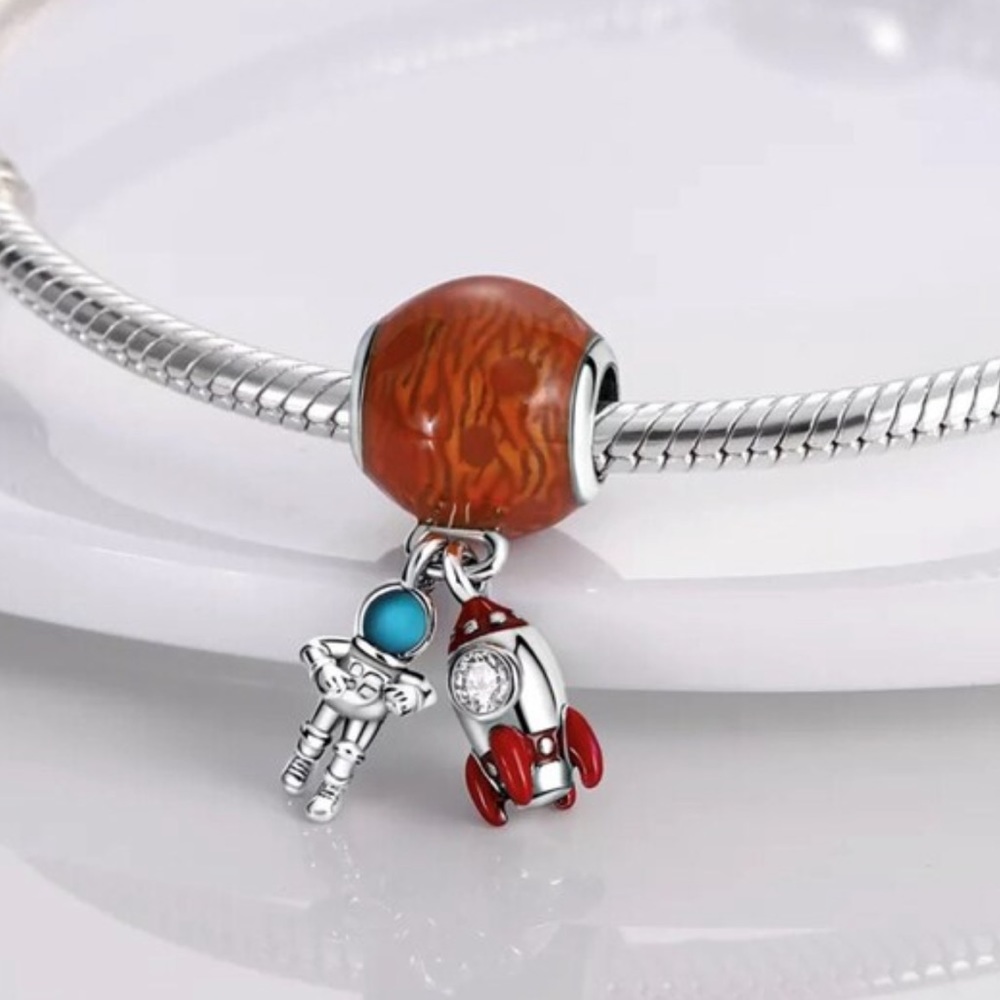 Astronaut Boy Charm, Planet Charm, S925 Silver Stamped Dangle fits Pandora Charm - Picture 2 of 2